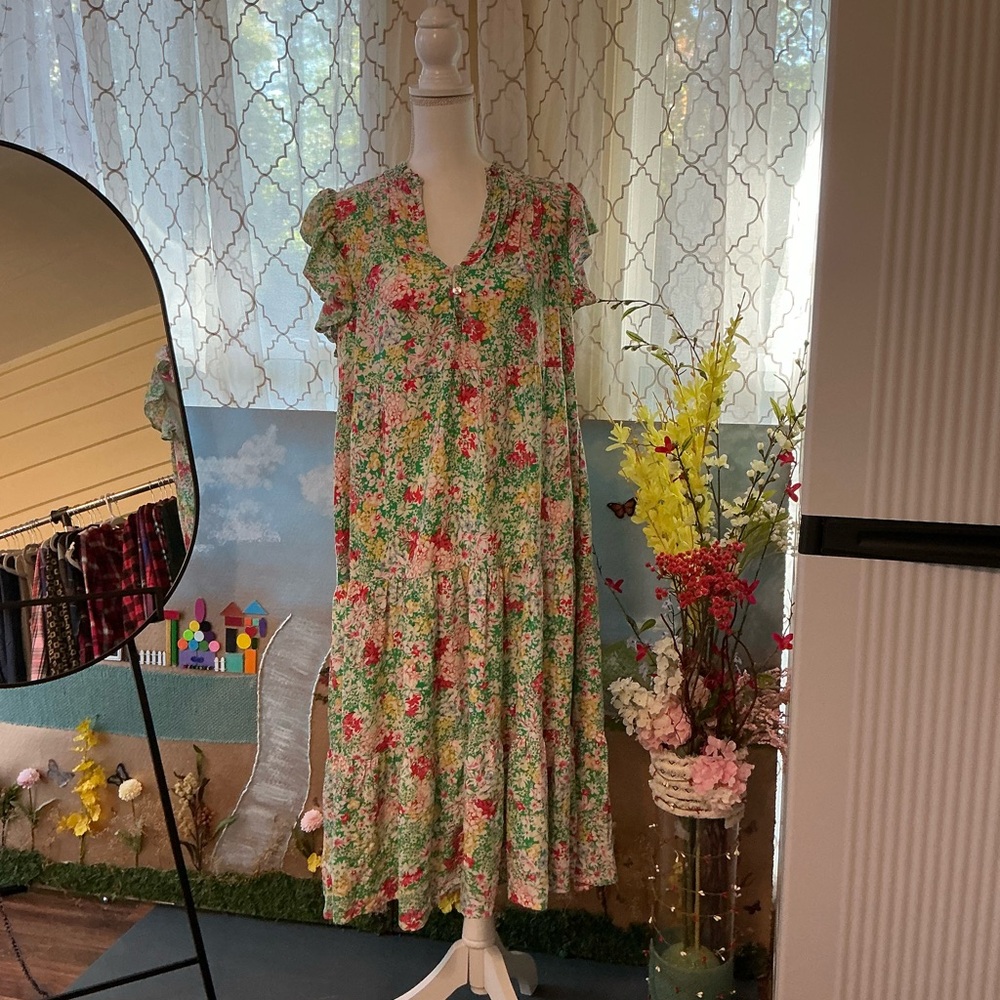 entro Floral Midi Dress in Green, Pink, Red